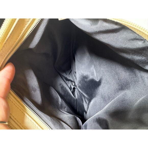 Stone Mountain Leather Ivory Crossbody Handbag Minimalist Quiet Luxury Zippered - Picture 9 of 10